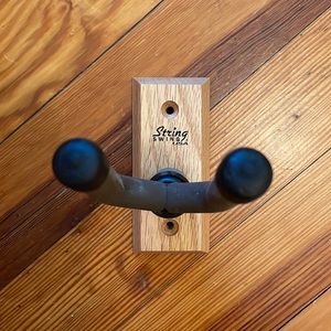 Oak wood banjo wall mount